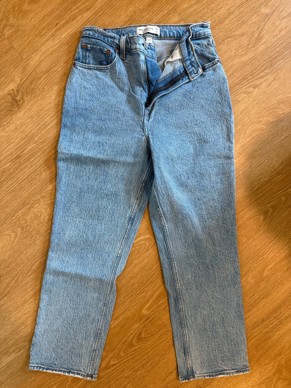 Abercrombie & Fitch Petite Light Blue 90s Straight Ultra High Rise Jeans CL